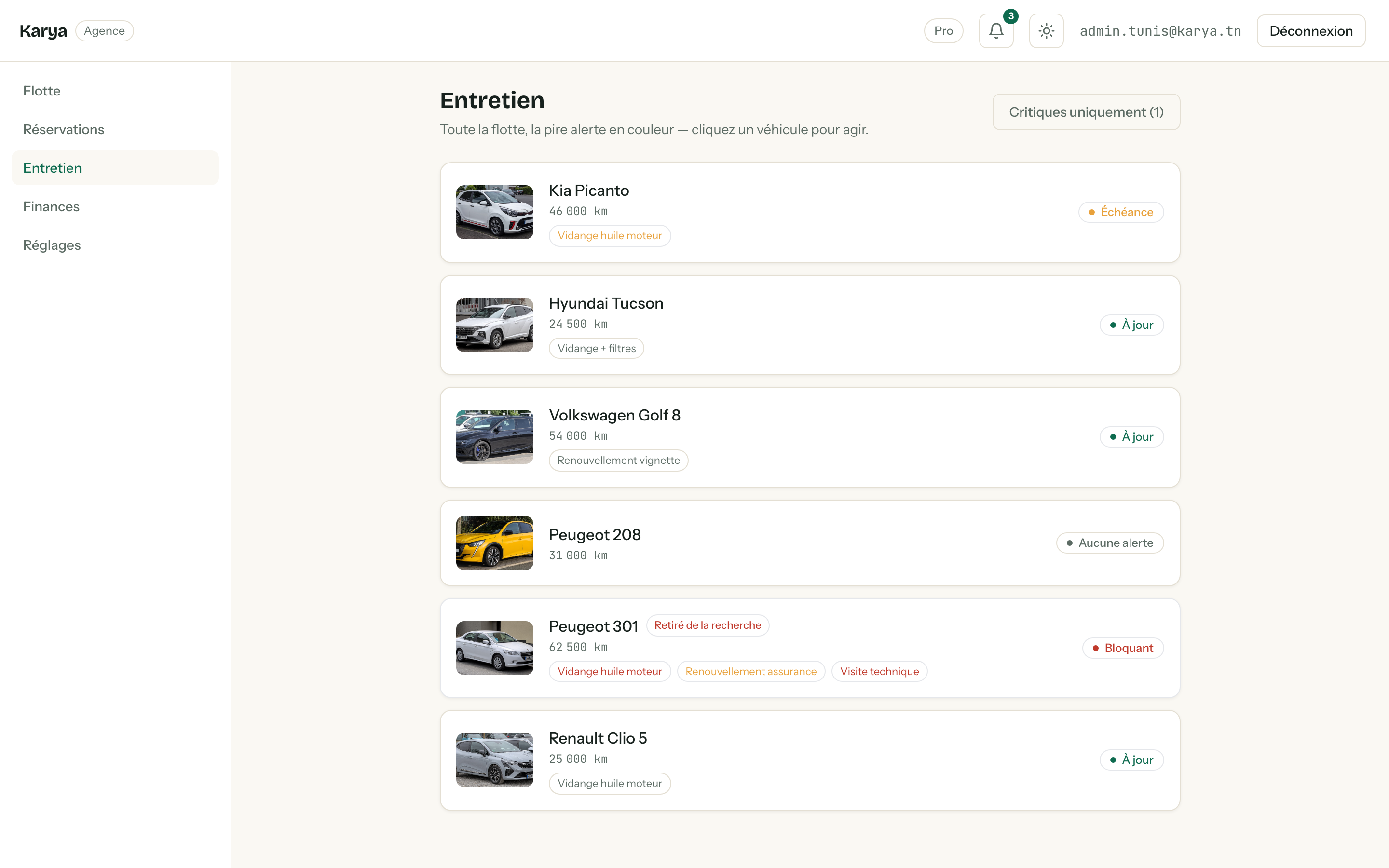Back-office agence — Entretien : Kia Picanto en « Échéance » (orange), Peugeot 301 « Retiré de la recherche » et « Bloquant » (rouge), les autres véhicules « À jour » (vert).